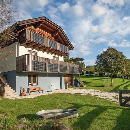 Mirnockahöhe: Alpine Retreat with Panoramic Lake Views Ferndorf Exterior photo